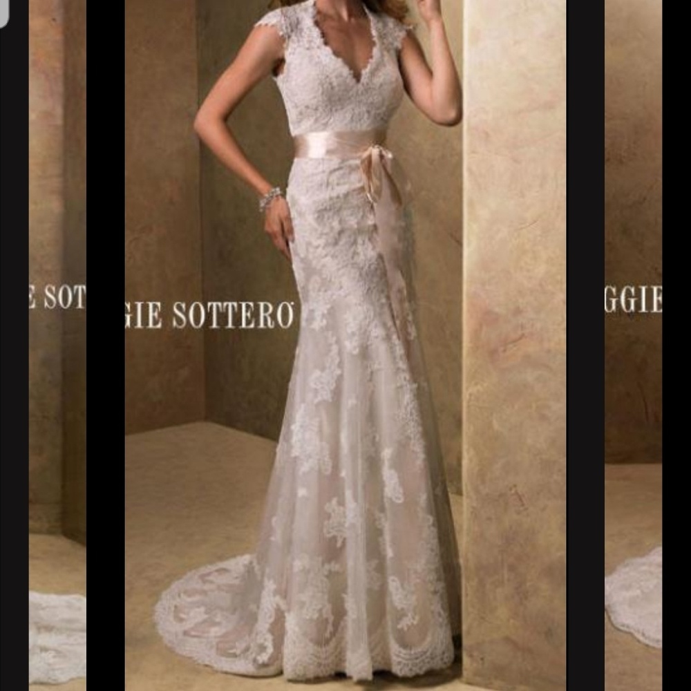 Wedding dress